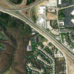 Satellite view of Lake Saint Louis 9-Hole Golf Course