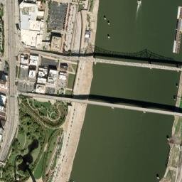 Martin Luther King Bridge, East St. Louis, IL High Resolution Satellite Map