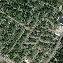 16 Vieux Carre Dr, East St Louis, IL 62203 Satellite Map