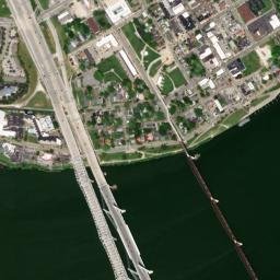 320 W Riverside Dr Jeffersonville Indiana High Resolution Satellite Map