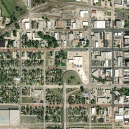 420 W 1st Ave Hutchinson KS 67501 High Resolution Satellite Map