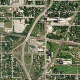1029 E Ave A Hutchinson KS 67501 High Resolution Satellite Map