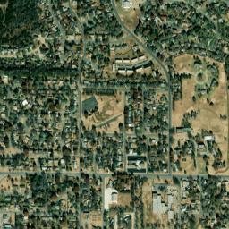 816-818 Spruce St Newton KS 67114 Satellite Map