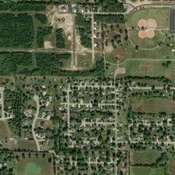 135-139 Northgate Dr Lebanon MO High Resolution Satellite Map