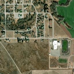 654 Walnut St Meade, Kansas map(satellite map)