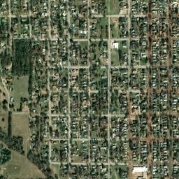 825 N 11th St Arkansas City KS High Resolution Satellite Map