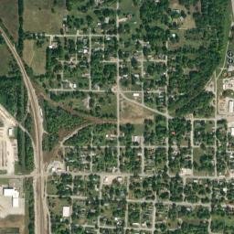 220-236 Willow Avenue, Baxter Springs, KS High Resolution Satellite Map