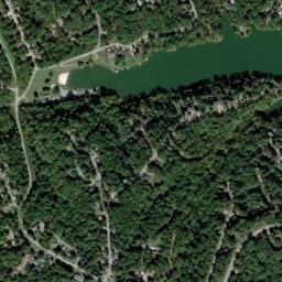 Satellite view of Kingswood Berksdale Golf Course