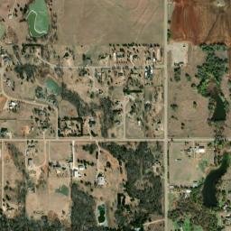 51288-71802 North Rockwell Avenue High Resolution Satellite Map