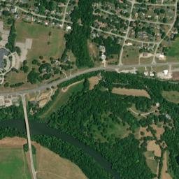 Tom J Hitch Pkwy, Columbia, TN 38401 High Resolution Satellite Map