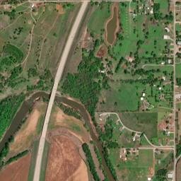 Arena Road Chickasha OK 73018 America High Resolution Satellite Map