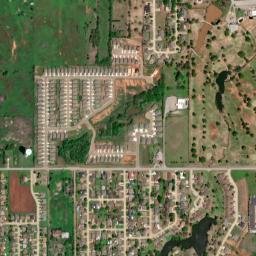 3323 South 23rd Street, Chickasha, OK High Resolution Satellite Map