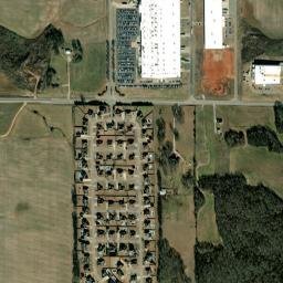 6th Street, Tuscumbia, AL 35674, USA High Resolution Satellite Map