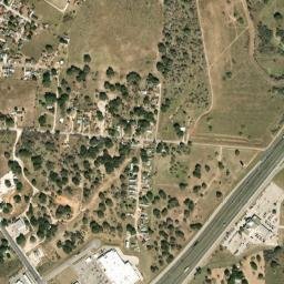 Live Oak Drive, Devine, TX 78016, USA High Resolution Satellite Map