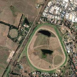 Queanbeyan West map(satellite map)