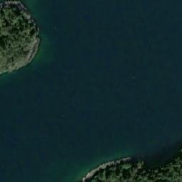 Satellite imagery of Klomreneset, NO
