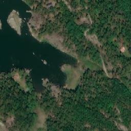 Satellite imagery of Hallonholmen, FI