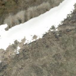 Satellite imagery of Four Crown Mountain, CA