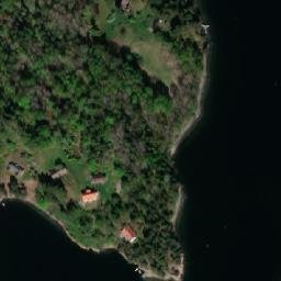 Satellite imagery of Bjørnnes, NO