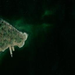 Satellite imagery of Bromrisör, SE