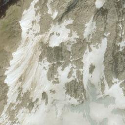 Satellite imagery of Hefty Peak, CA