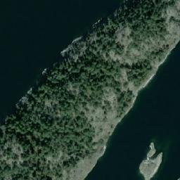 Satellite imagery of Fladholmen, SE