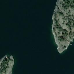 Satellite imagery of Fladholmen, SE