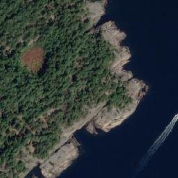 Satellite imagery of Græsholmen, NO