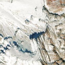 Satellite imagery of Mount Hentig, CA