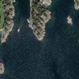 Satellite imagery of Lille Akkuraten, NO