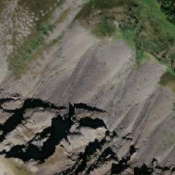 Satellite imagery of Mount Wright, CA