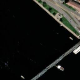 Satellite imagery of 405, SE