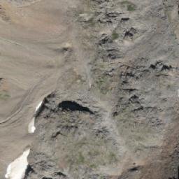 Satellite imagery of Axelgold Peak, CA