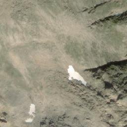 Satellite imagery of Mount Selwyn, CA