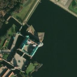 Satellite imagery of Frederiksborg Slot, DK