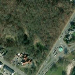 Satellite imagery of Charlottenlund Slot, DK