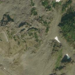 Satellite imagery of Mount Tom, CA