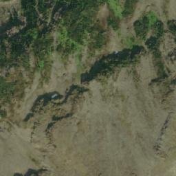 Satellite imagery of Mount Tom, CA