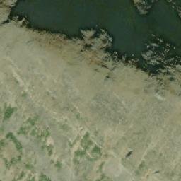 Satellite imagery of Howling Wolves Peak, CA