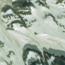 Satellite imagery of Mount Valpy, CA