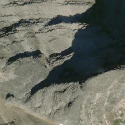 Satellite imagery of Mount Carr-Hilton, CA