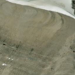 Satellite imagery of Wallbridge Mountain, CA