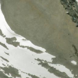 Satellite imagery of Wallbridge Mountain, CA