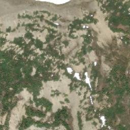Satellite imagery of Mount Fetherstonhaugh, CA