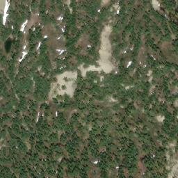 Satellite imagery of Mount Fetherstonhaugh, CA