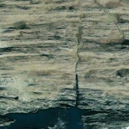 Satellite imagery of Carrickboorla, IE