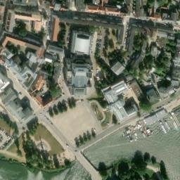 Satellite imagery of Schloss Schwerin, DE