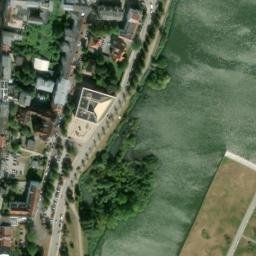 Satellite imagery of Schloss Schwerin, DE