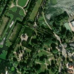 Satellite imagery of Schloss Schwerin, DE