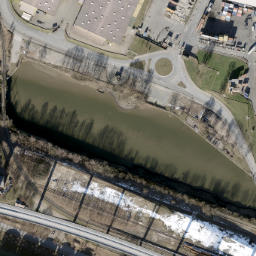 Satellite imagery of Köhlbrand-Freileitungskreuzung, Mast Ost, DE